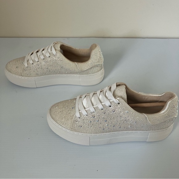 Betsey Johnson Suton Highwall Pearl Bling Platform Sneaker size 6 - Picture 7 of 12